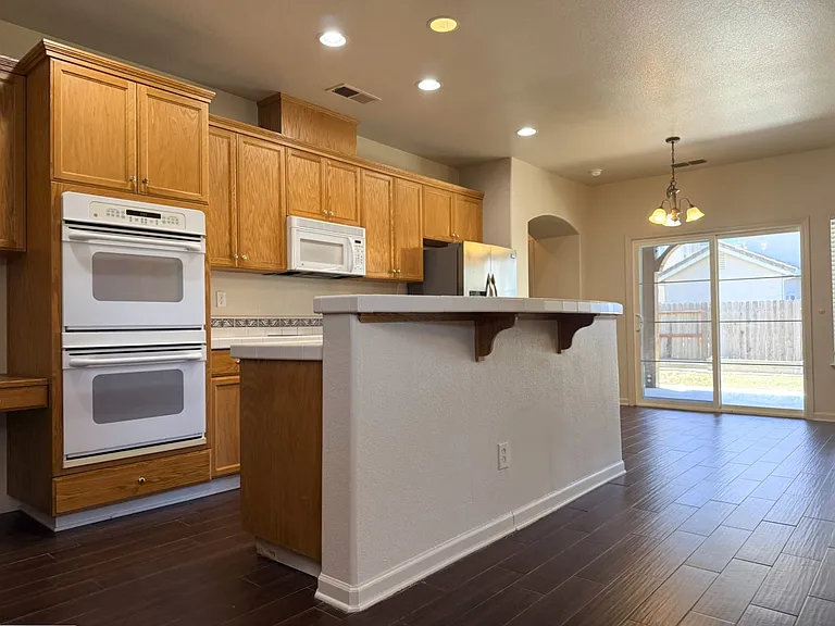 1326 Tide Dr — Photo 10