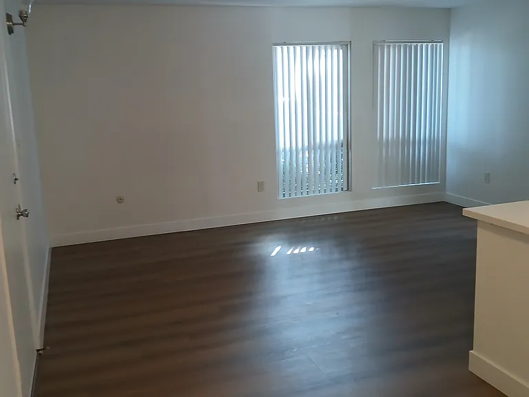 1621 La Playa Ave #4 — Photo 5