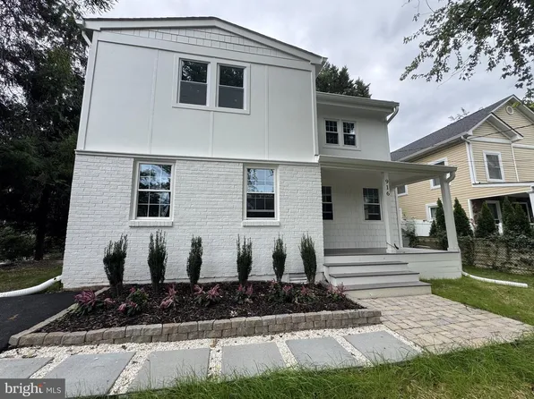 916 Crawford Dr, Rockville, MD 20851
