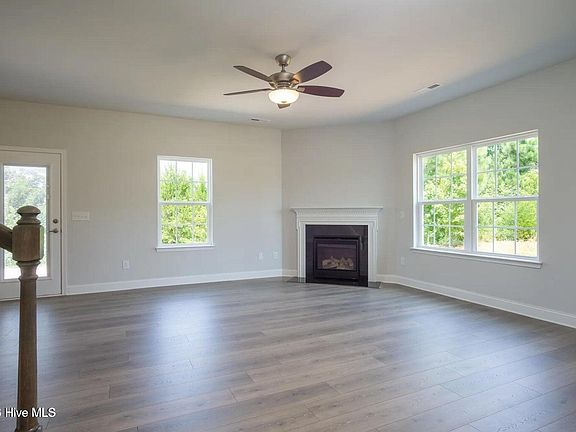 4th image of 1009 Shadowpine Way Lot 40