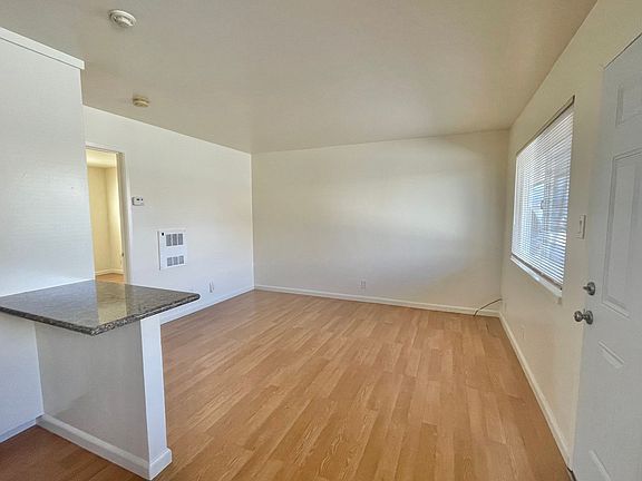 4th image of 515 S East St APT 4