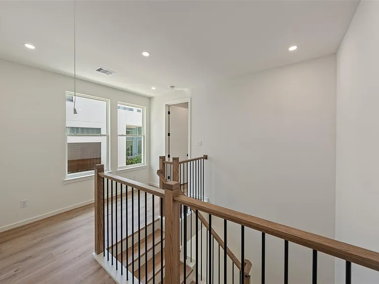 307 Quitman St #B — Photo 29