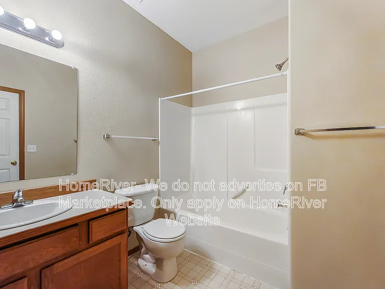 819 S Russell St — Photo 12