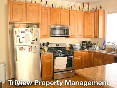 1st image of 7250 N Oakley Ave APT 2N