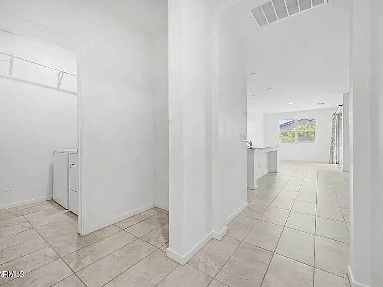 21415 W Holly St — Photo 35