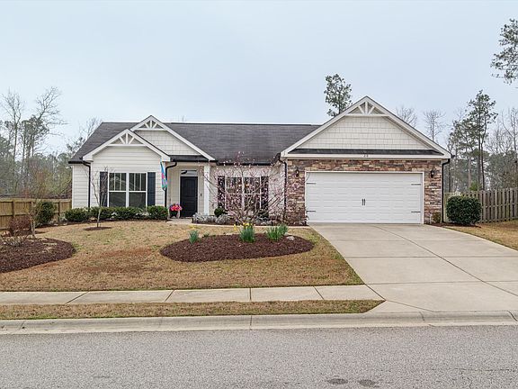 4th image of 218 Kelly Greene Dr