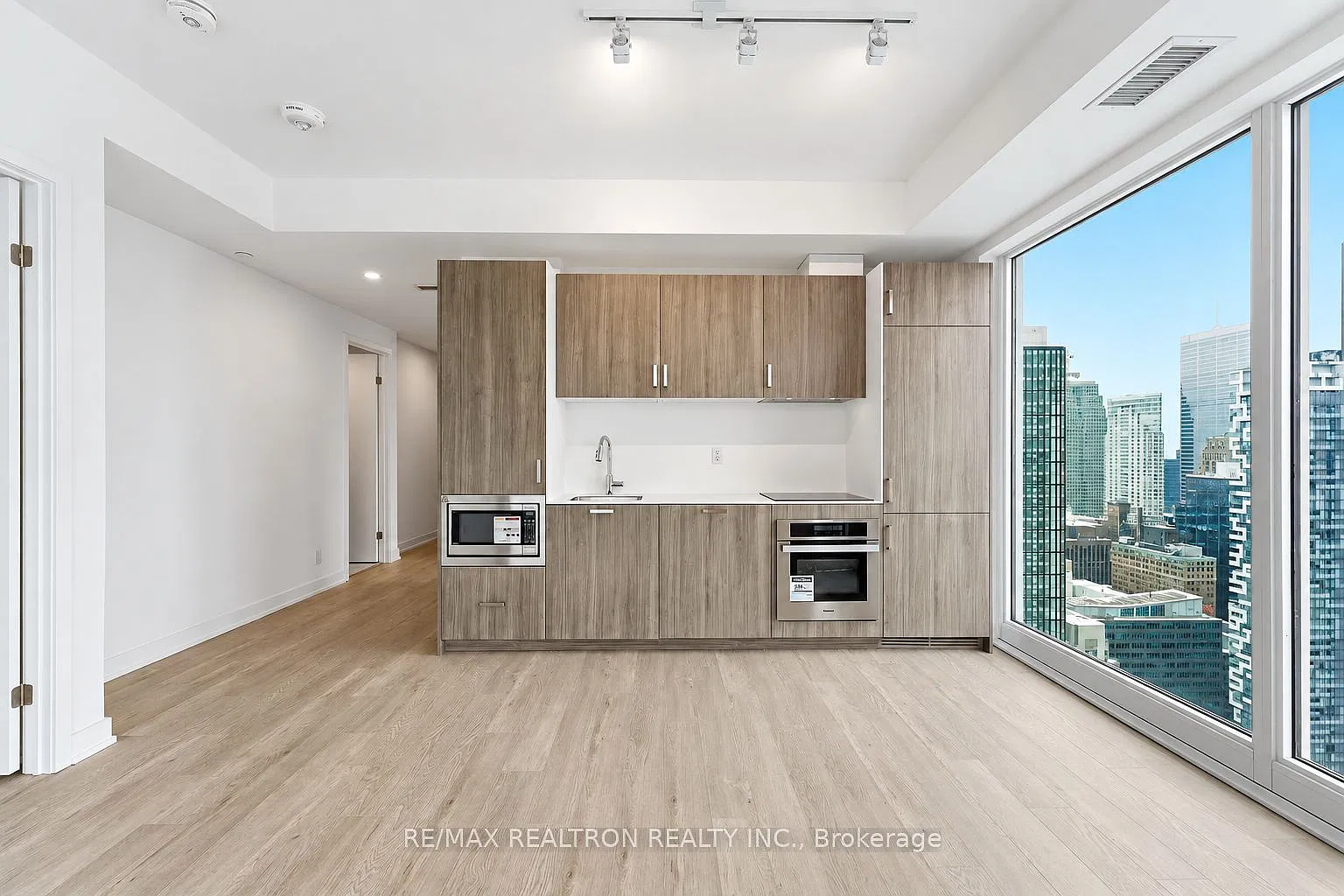 2 bed, $3,300 — Photo 3