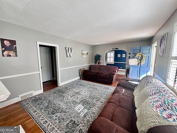 5th image of 203 Teel Rd
