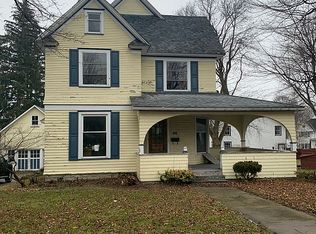 24 Bloomingdale Ave, Akron, NY 14001
