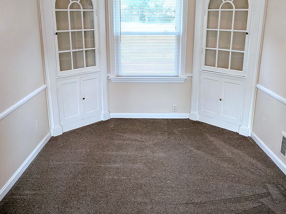 D.R. (Apt. 1,2 identical)