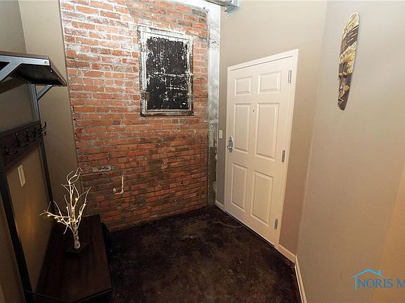 3rd image of 745 Washington St APT 210