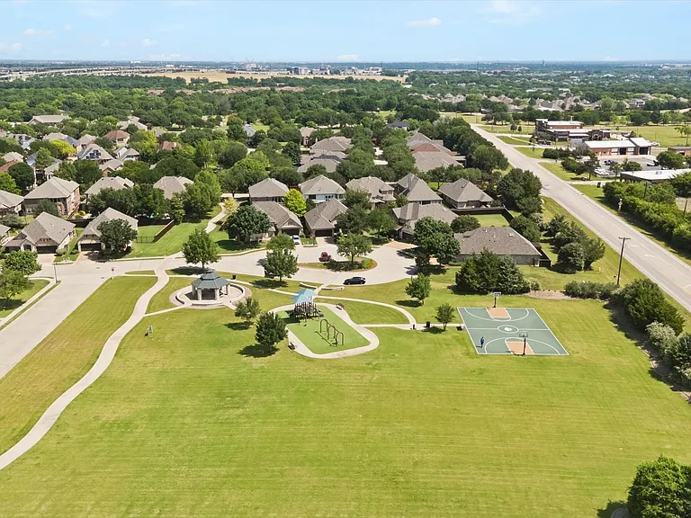 357 Spring Meadow Dr — Photo 39