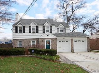 23 Paul Pl, Roosevelt, NY 11575