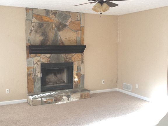 2nd image of 4232 Bradley Dr