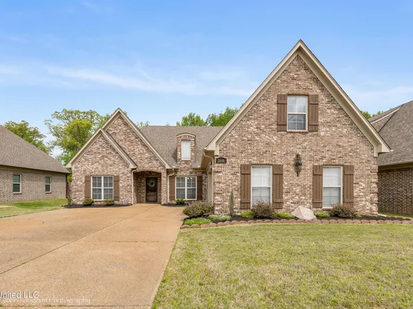 2686 Champion Hills Dr, Southaven, MS 38672