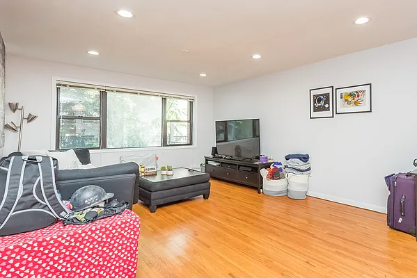 Rented by Modern Spaces | media 2