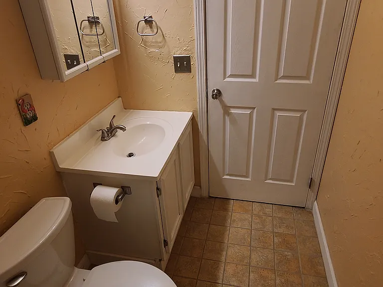 9820 Aylesworth Ln — Photo 33