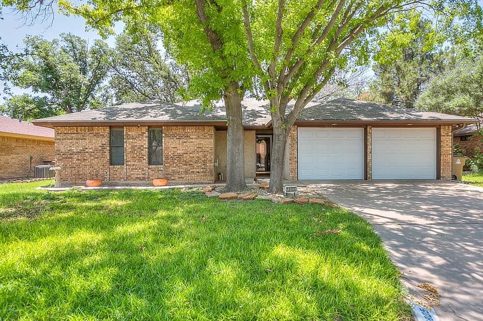 1st image of 1805 Parkview Dr