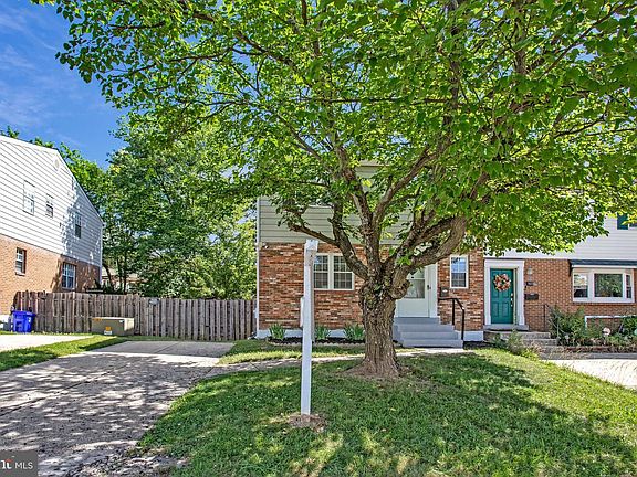 5th image of 7612 Erica Ln