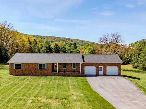 182 Mikes Knob Ln, Waynesboro, VA 22980