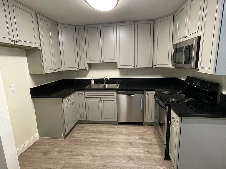 4200 Arch Dr #113 — Photo 8