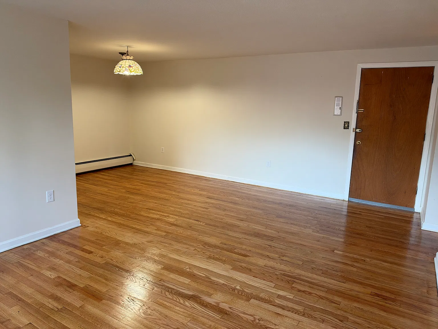 503 New Britain Ave — Photo 4