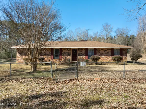 1637 Lake Lincoln Dr NE, Brookhaven, MS 39601