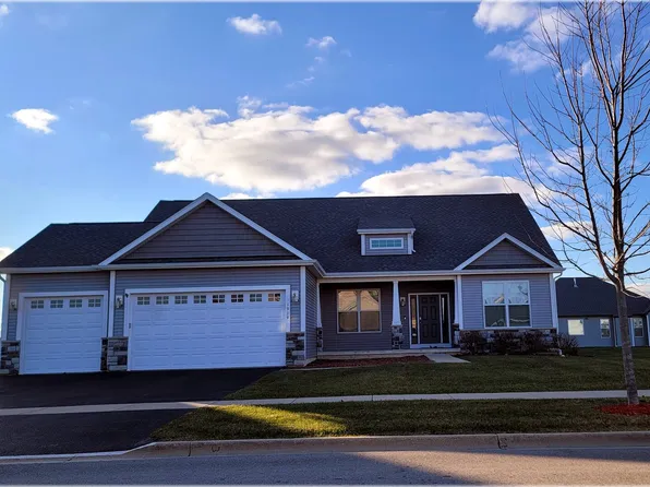 1919 Truman St, Sycamore, IL 60178