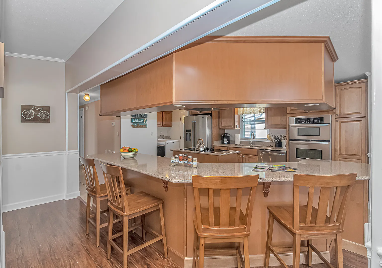 441 Oceanside Dr — Photo 2