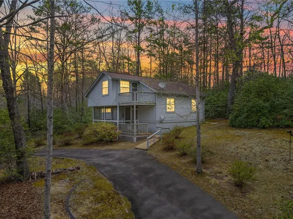 197 Pumpkin Ln, Pickens, SC 29671