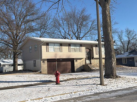 3rd image of 2151 Baker St