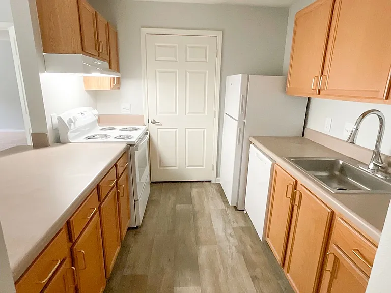 Blue Ridge Village Apartments — Photo 6