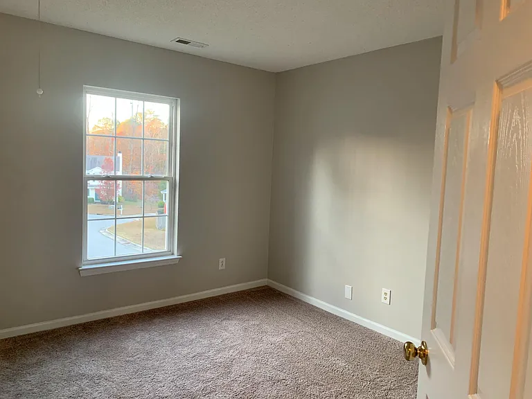 207 Evening Star Dr — Photo 6