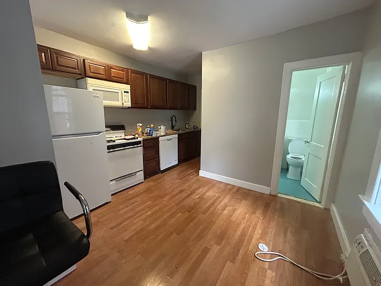 2254 Bryn Mawr Ave #3 — Photo 14