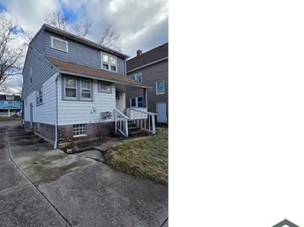 8100 Garfield Blvd, Garfield Heights, OH 44125