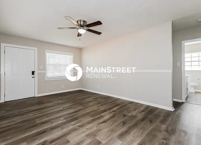 3813 W Elmwood Ter — Photo 3