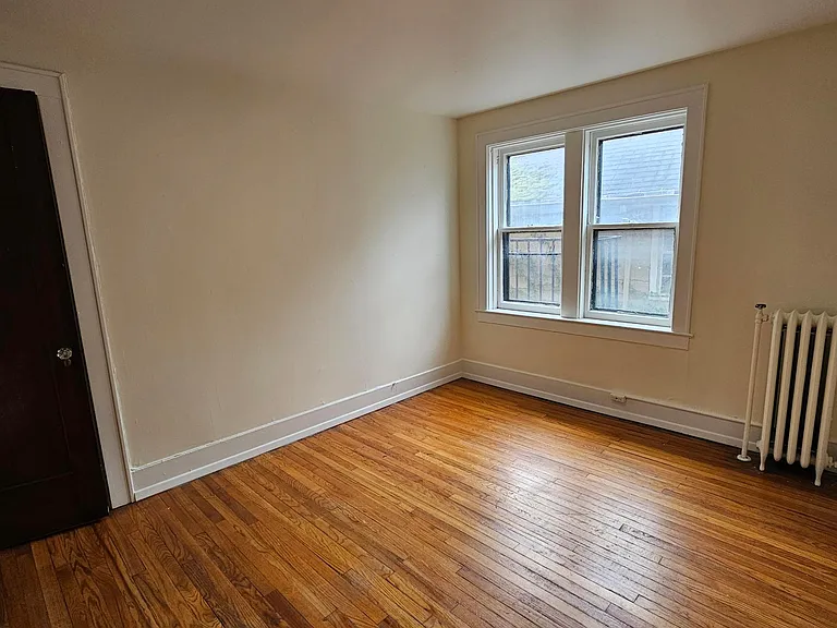 275 Park Ave #20 — Photo 10