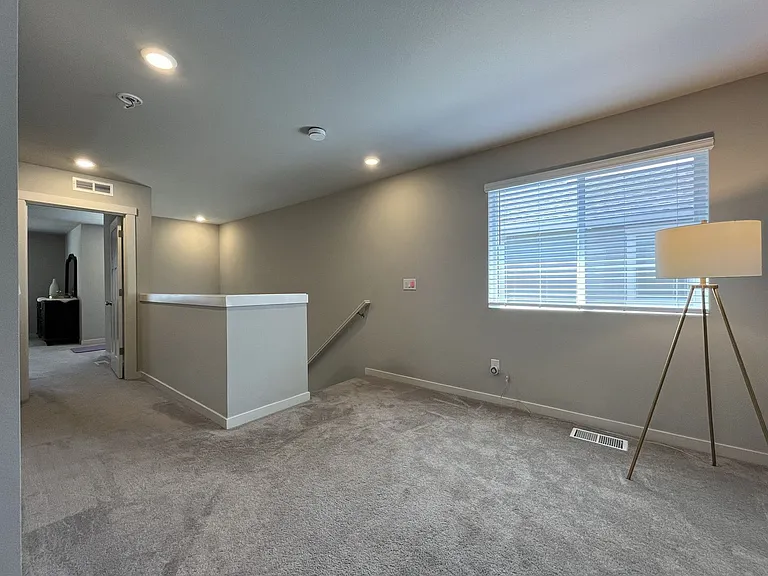 7033 SE Benedict St — Photo 22