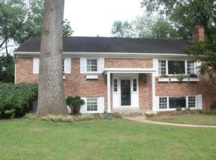 9001 Greer Ct, Fairfax, VA 22031