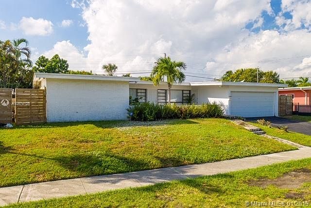 1st image of 2085 NE 186th Dr