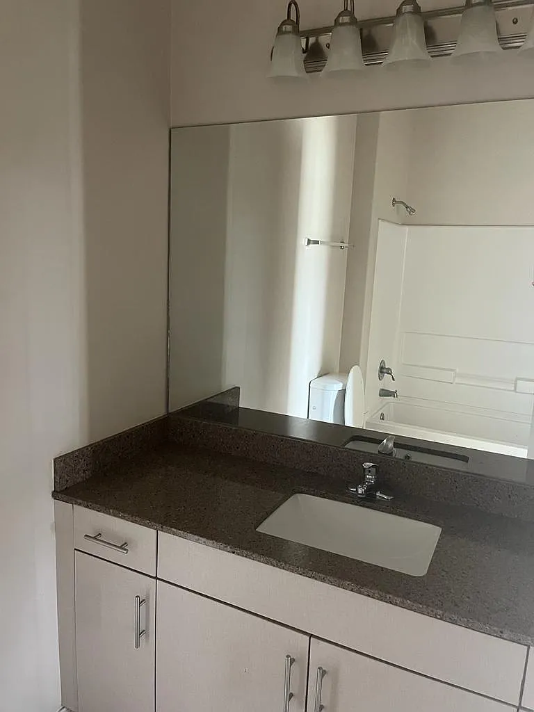 503 Downing Ave — Photo 3