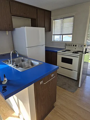 2274 E H St Photo 1