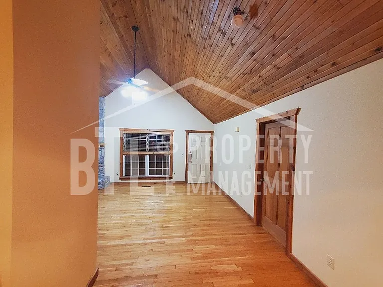 574 Baldknobber Dr #50 — Photo 5