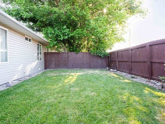 2nd image of 2942 Sandra Ave #B