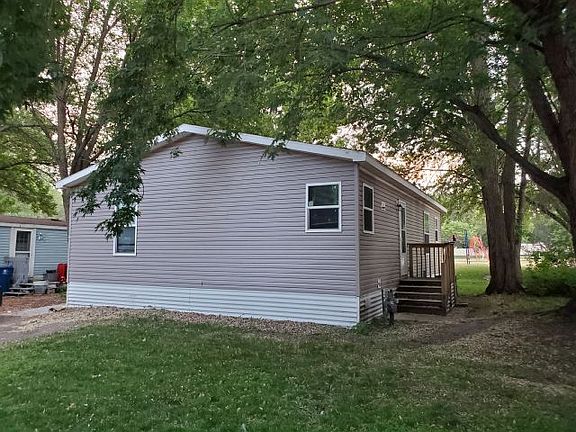5th image of 26 113th Ln NE #573
