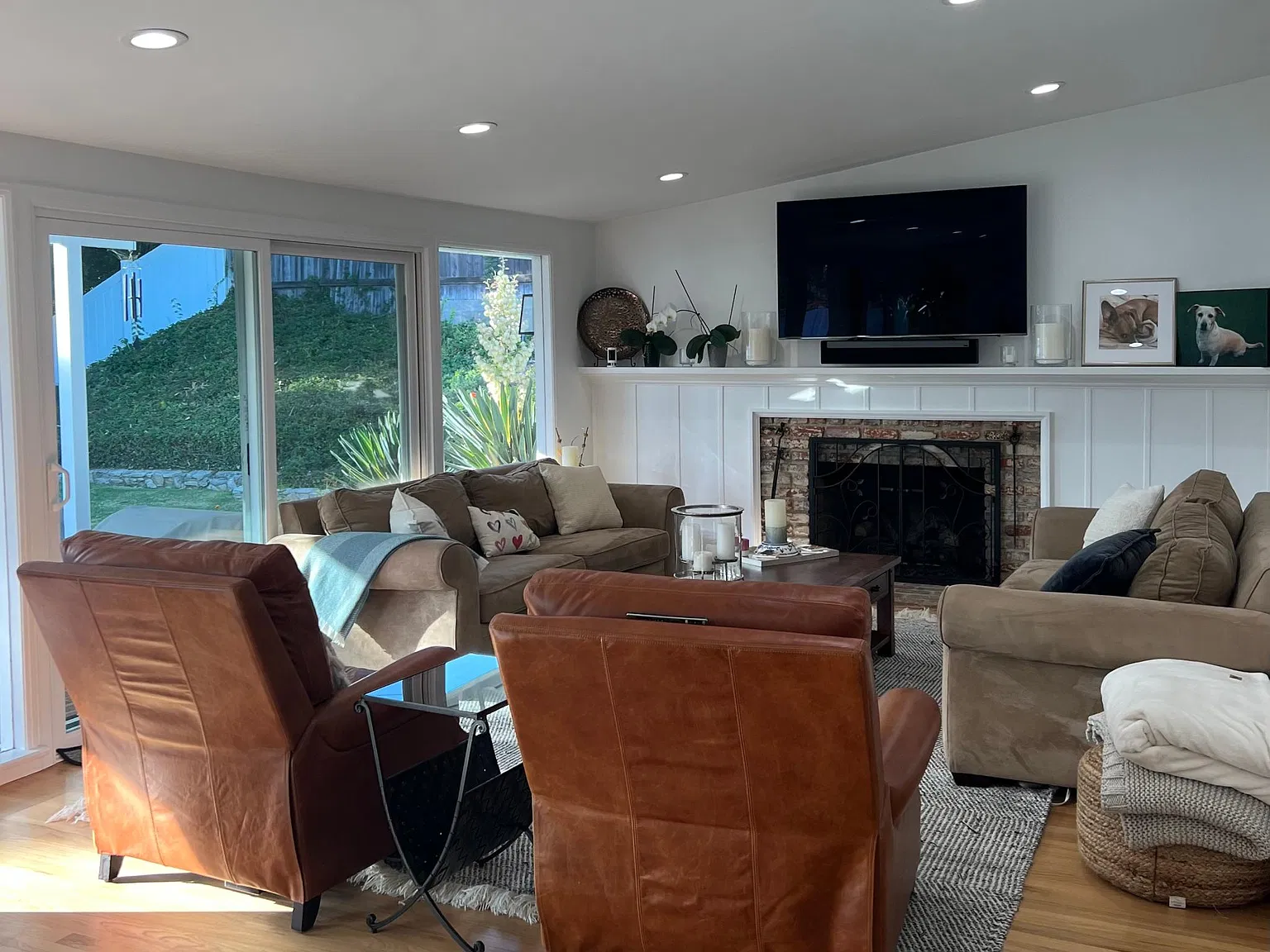 3 bed, 1395 sqft, $6,100 — Photo 4