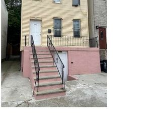 85 Kearney Ave, Jersey City, NJ 07305