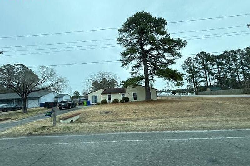 1st image of 515 Webb Blvd