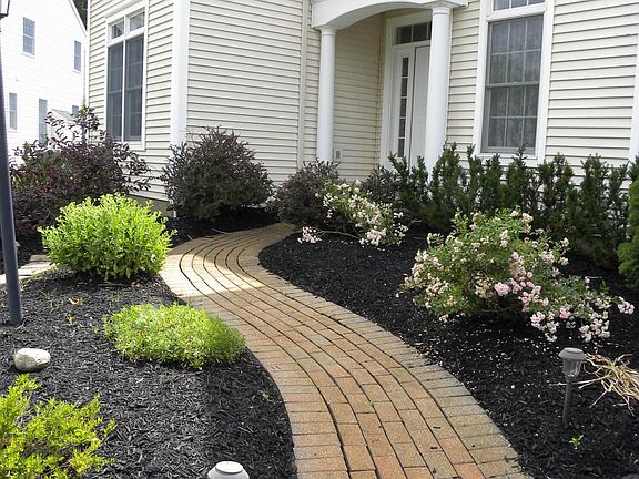 2nd image of 9 Wayfield Ln
