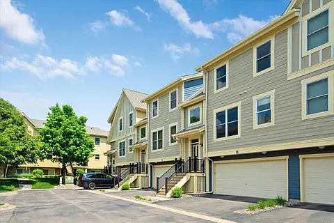 10741 Falling Water Ln #B — Photo 7